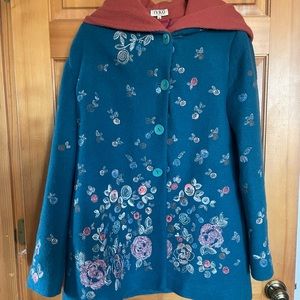 Ivko Woman beautiful embroidered jacket size 38